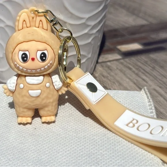 Adorable Apricot Colored Bunny Labubu Keychain NEW with Tags - Picture 2 of 3